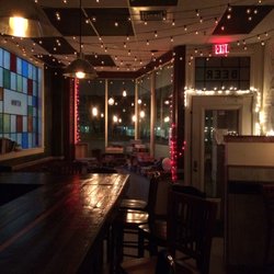 Front area by the bar