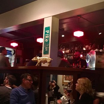 Place Pigalle - There is a small bar area in addition to the dining room - French Near Me - Seattle, Washington