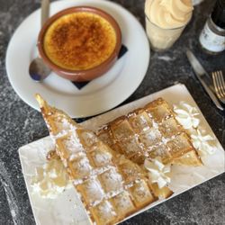 Saint Claire - Crème Brûlée Royale and Sucres Waffle