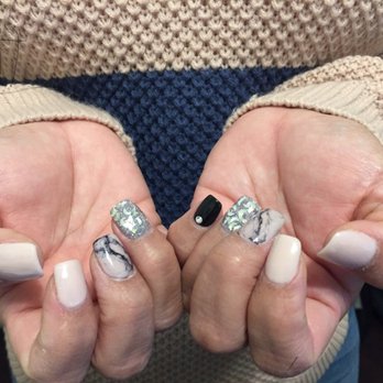 Modern Nails Lounge & Spa - Nail Salons Near Me - Watauga, Texas