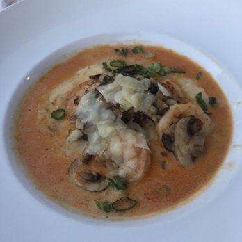 Oceanic - Shrimp and grits - Seafood Near Me - Wrightsville Beach, North Carolina Oceanic - Shrimp and grits - Seafood Near Me - Wrightsville Beach, North Carolina