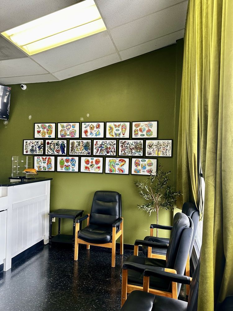 The Olive Grove Logo