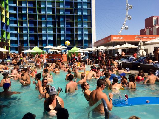 Influence, The POOL at The LINQ by null