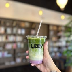 Coffee Religion Reading Room - Ube matcha with oat milk - Beyond delicious