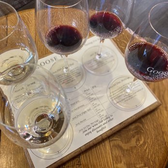 Goose Ridge Winery - Red and White Blend - Wineries Near Me - Leavenworth, Washington Goose Ridge Winery - Red and White Blend - Wineries Near Me - Leavenworth, Washington
