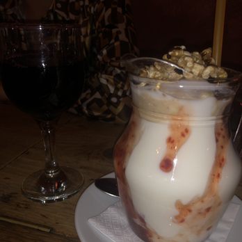 El Jardín Secreto - Ice cream/yogurt dessert - Lounges Near Me - Madrid, M El Jardín Secreto - Ice cream/yogurt dessert - Lounges Near Me - Madrid, M