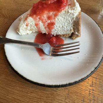 101 Craft Kitchen - Soft and creamy cheesecake - Gastropubs Near Me - Fishers, Indiana 101 Craft Kitchen - Soft and creamy cheesecake - Gastropubs Near Me - Fishers, Indiana