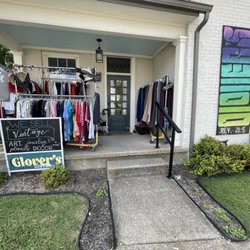 Glover’s Second Hand - Outside