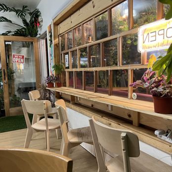 Coco Bomb - Cute decor - Cafes Near Me - San Diego, California