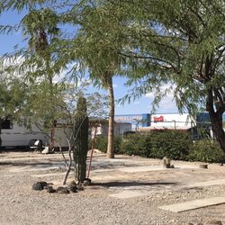 Belly Acres RV park - Grounds