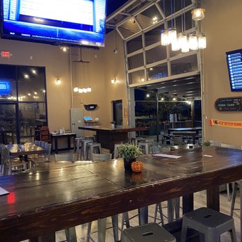 Starr Brothers Brewing - Outdoor patio - Breweries Near Me - Albuquerque, New Mexico