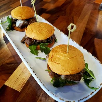 2nd Street Bistro - Filet Sliders - New American Near Me - Fort Pierce, Florida