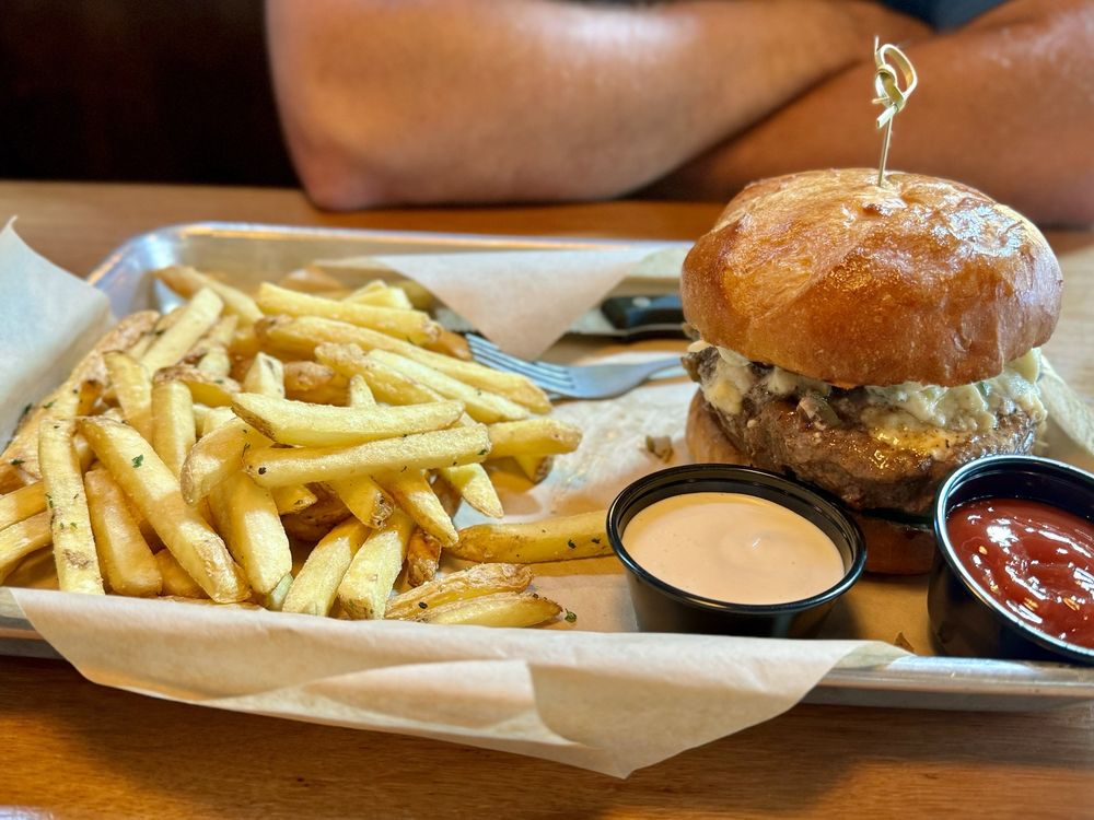 Social spots from Tipsy Cow Burger Bar - Woodinville