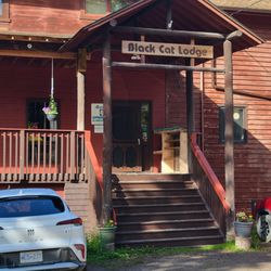 Black Cat Guest Ranch