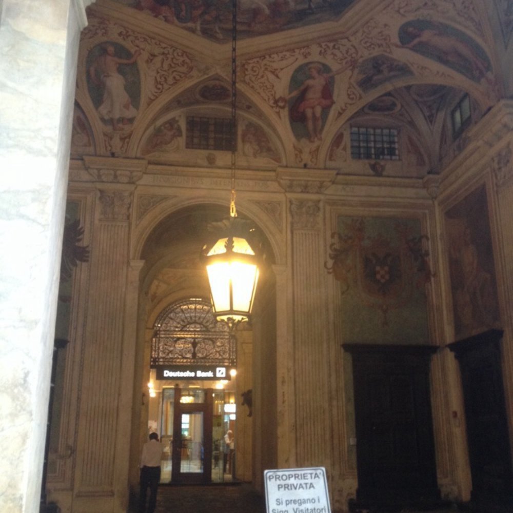 Via Garibaldi - Deutsche Bank in style ;-) - Landmarks & Historical Buildings Near Me