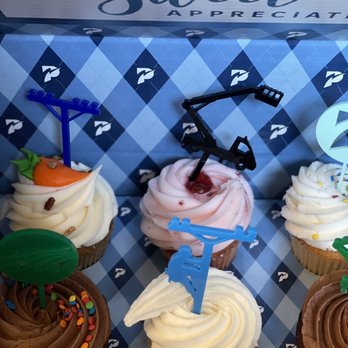 Community Bakery - Variety of cupcakes - Bakeries Near Me - Little Rock, Arkansas Community Bakery - Variety of cupcakes - Bakeries Near Me - Little Rock, Arkansas