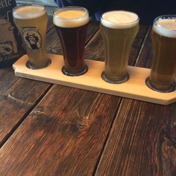 Pub Pit Caribou - Brewpubs Near Me - Montreal, Quebec Pub Pit Caribou - Brewpubs Near Me - Montreal, Quebec