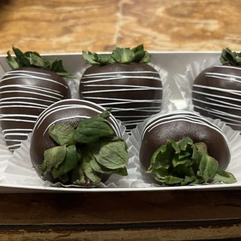 Dipped By Dee - Dark Chocolate dipped...a little harder to eat than the cup ones but really good dark chocolate which I love. - Desserts Near Me - Las Vegas, Nevada