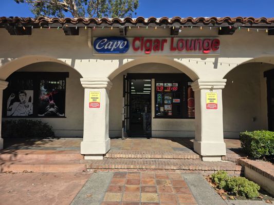 Capo Hookah Lounge & Cigar Lounge by null
