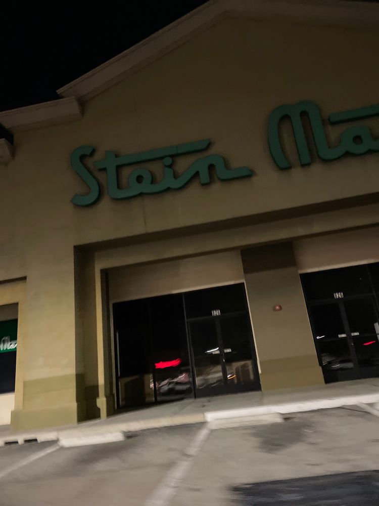 SAN DIMAS MARKET PLACE Updated September 2024 18 Photos 834 W