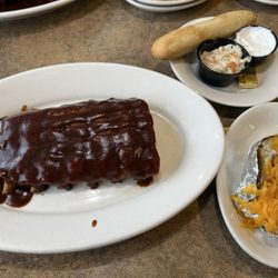 Squeaky's Grill & Bar - Ribs dinner