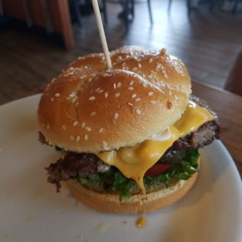 Denny's - Cheeses Burger - Diners Near Me - Crescent City, California