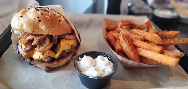 La Birra Bar (Burgers) - North Miami Beach by null