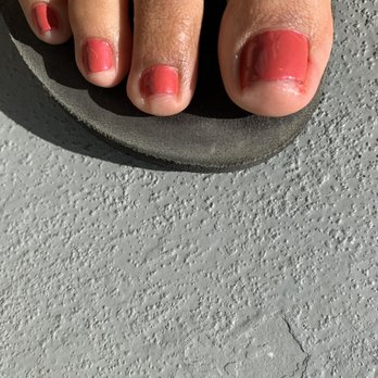 Marina Nails Spa - Gaps in the color, smudged nail - Nail Salons Near Me - Venice, California