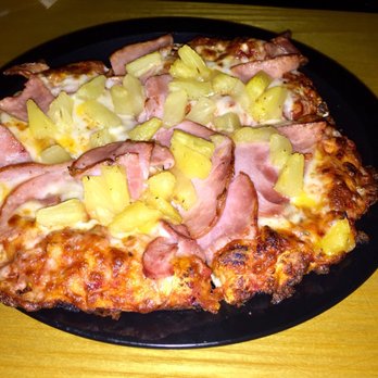 Round Table Pizza - Pizza Near Me - Highland, California Round Table Pizza - Pizza Near Me - Highland, California