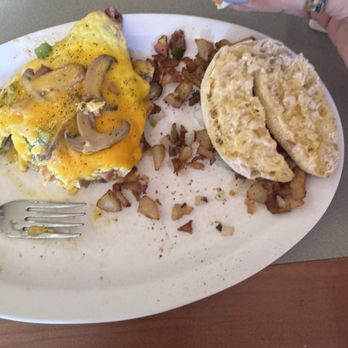 Horseshoe Cafe - I had an omelette with ham, mushrooms, onions, peppers and of course cheese! English muffin and fried taters( their hashbrowns) - Breakfast & Brunch Near Me - Wickenburg, Arizona