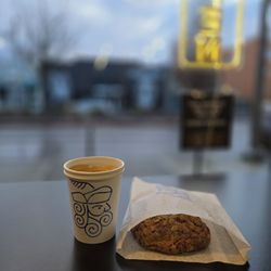 Bluebeard Coffee Roasters - Americano & Raspberry Oat Scone~