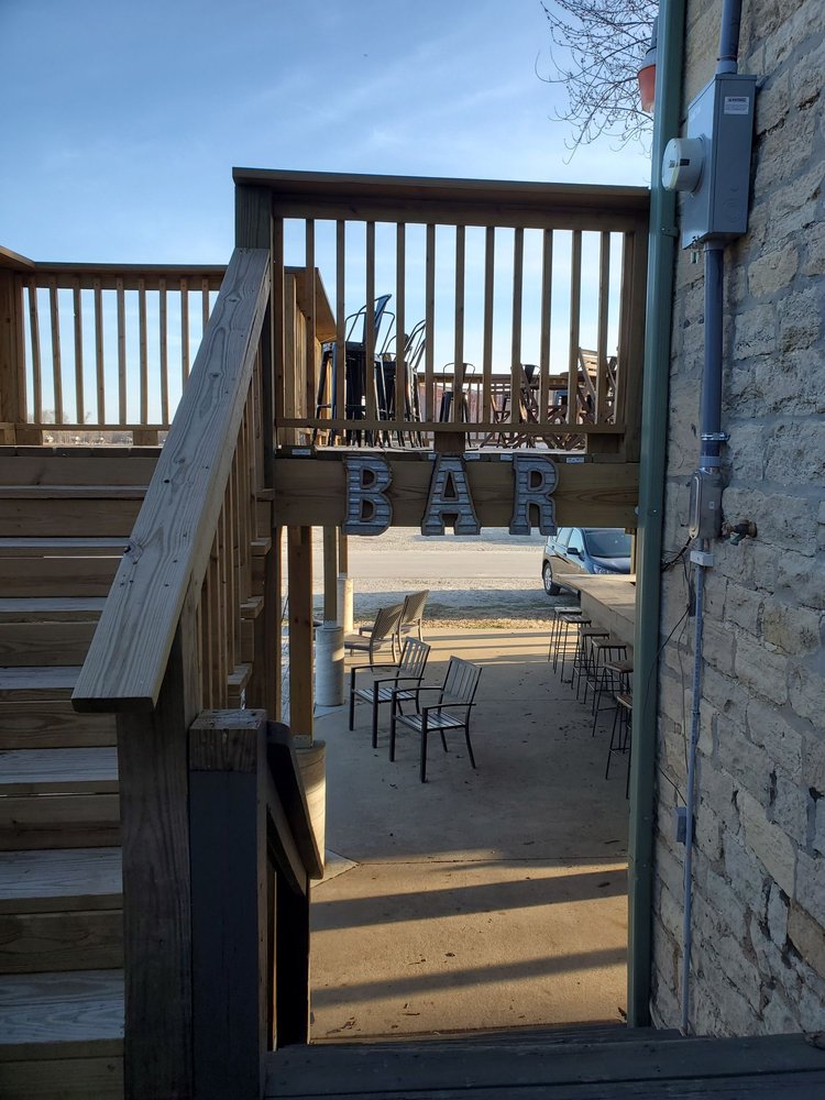 GOLD BAR SALOON Updated October 2024 19 Photos 211 W Main St