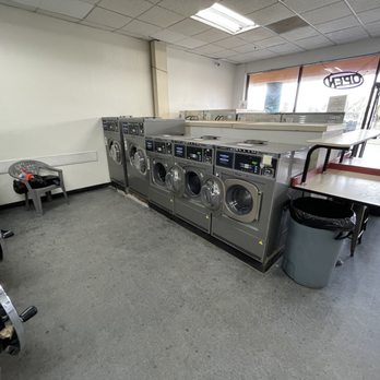 Cs Wash Time - More washers - Laundromat Near Me - Sacramento, California