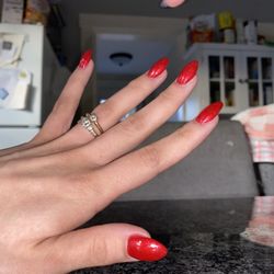 Sunny's Nails & Spa - HELEN IS MY HEROOOOOOOOOOO