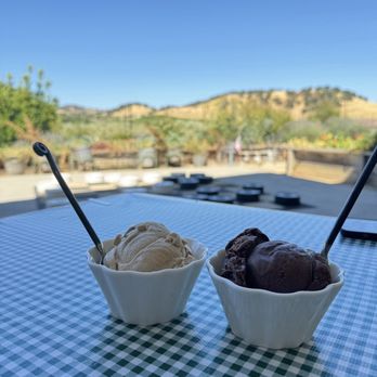 Il Fiorello Olive Oil - Gelato - Olive Oil Near Me - Fairfield, California Il Fiorello Olive Oil - Gelato - Olive Oil Near Me - Fairfield, California
