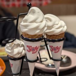 Chocho Hot Pot Premium All You Can Eat - Soft serve ice cream