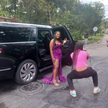 A-1 Mr Limo - Hawkins High school Prom 2024 - Limos Near Me - Wickliffe, Ohio