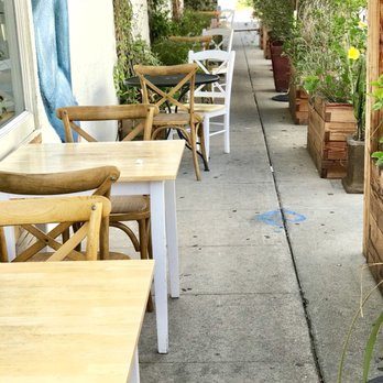Green Table Cafe - Outside area, closer to front - Cafes Near Me - Los Angeles, California Green Table Cafe - Outside area, closer to front - Cafes Near Me - Los Angeles, California