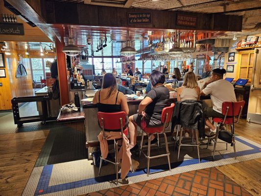 Bubba Gump Shrimp Co. by null