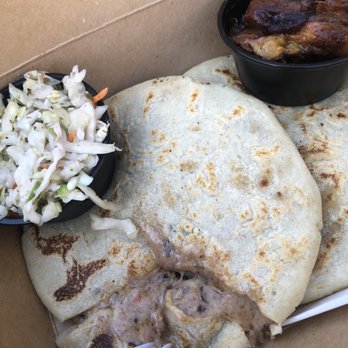 Vchos Truck - Revueltas with fried bananas - Salvadoran Near Me - Montebello, California