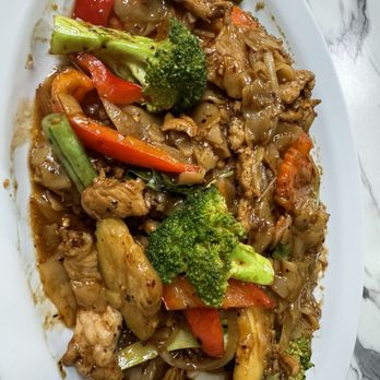 Liang's Thai Food - Drunken noodles - Thai Near Me - Broomfield, Colorado Liang's Thai Food - Drunken noodles - Thai Near Me - Broomfield, Colorado