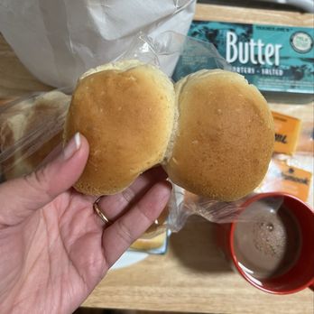 The Bread Basket - Hot Pandesal...after a 20 min ride from the bakery to my house. Still hot, still has it's form and not scrunched up or "pitpit" in tagalog. - Bakeries Near Me - Daly City, California