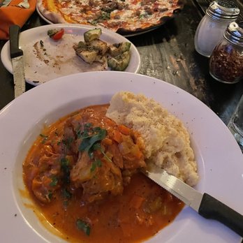 Vinoteca Poscol - Chicken cacciatore, margarita pizza w sausage - Wine Bars Near Me - Houston, Texas Vinoteca Poscol - Chicken cacciatore, margarita pizza w sausage - Wine Bars Near Me - Houston, Texas
