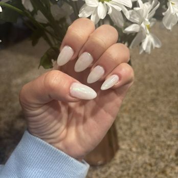 Lilly Nail Spa - Nail Salons Near Me - Redondo Beach, California