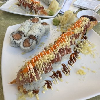 Kai Sushi - South Loop - Ocean Roll and Salmon Roll - Sushi Bars Near Me - Chicago, Illinois