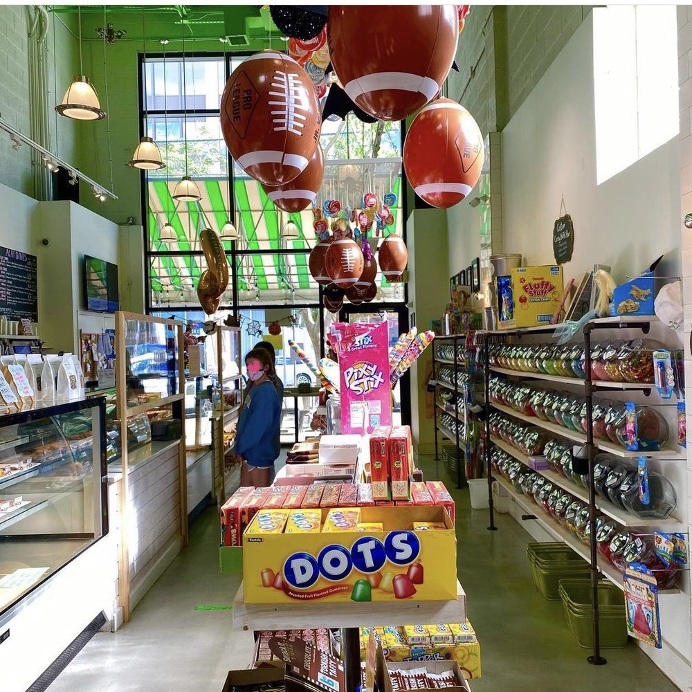 Henry's Sweet Retreat - Little Sweet Haven! - Candy Stores Near Me - Bethesda, Maryland