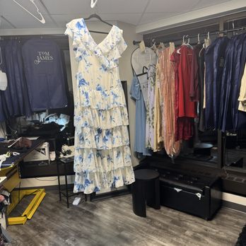 Exact Fit Alterations - Exact fit alterations - Sewing & Alterations Near Me - Mclean, Virginia Exact Fit Alterations - Exact fit alterations - Sewing & Alterations Near Me - Mclean, Virginia