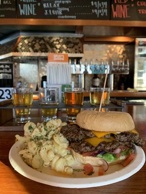 Spliffs Gastropub by null