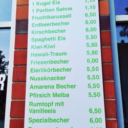 Große Auswahl an Eisbechern