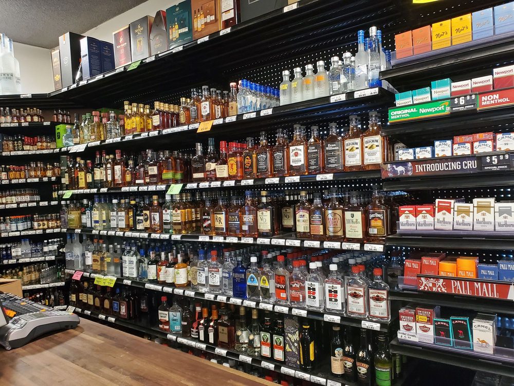 HAWTHORNE LIQUOR STORE 15 Photos & 40 Reviews 4638 SE Hawthorne Blvd, Portland, Oregon